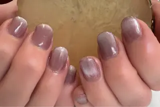 ネイル ママリンド　志村坂上店所属・しみ えんのネイルデザイン