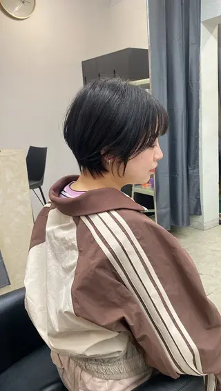 ショート カラー ハイライト、レイヤー カット/西梅田/中西のヘアスタイル