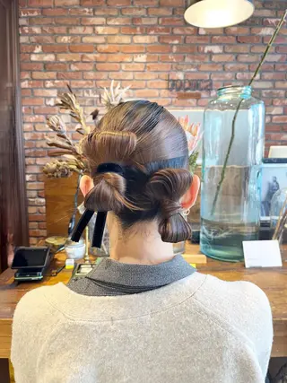 セミロング ヘアアレンジ irwi/イルウィ所属・miku🎀門前仲町 ブリーチ・レイヤーのヘアスタイル