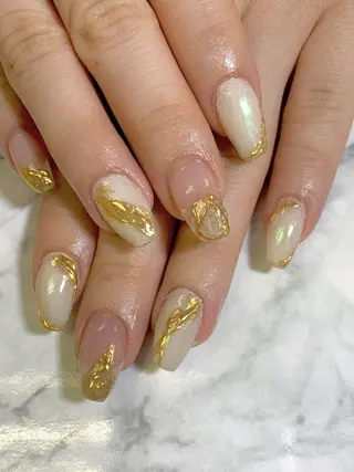 ミディアム H NANAのネイルデザイン