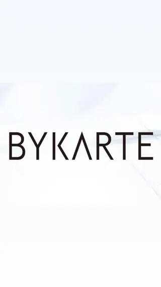 倉林隆一🐈 ダブルカラー/艶髪のヘアスタイル