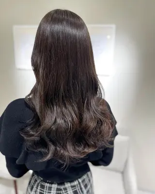 ロング カラー 荒木 ひろかのヘアスタイル