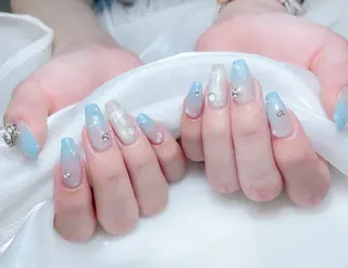 ネイル 🎀M nails✨ ビューティーのネイルデザイン
