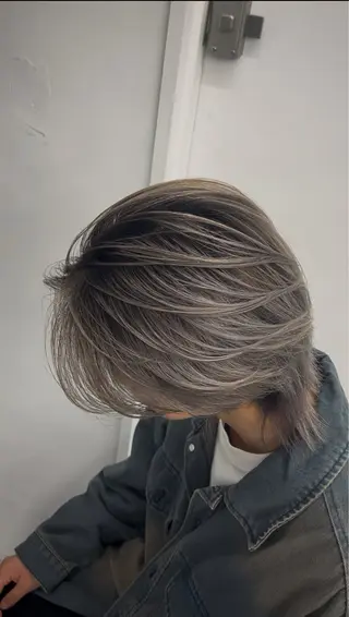 ミディアム メンズバレイヤージュ 🔥メンズカット🔥のヘアスタイル