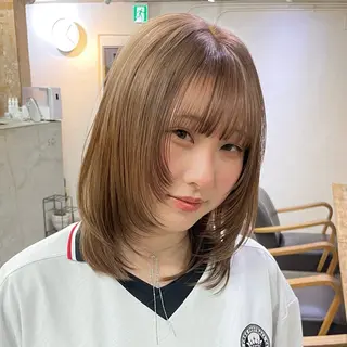 ミディアム カラー Kaede/ ハイトーンカラーのヘアスタイル