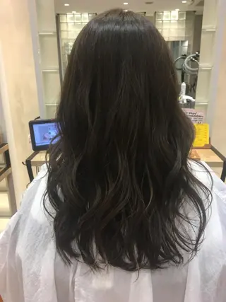 ロング カラー Aimer Hair Design Lewis所属・伊藤 いほみの眉毛・アイブロウイメージ