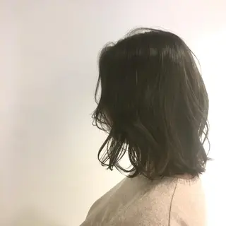 ミディアム カラー しのはら まどかのヘアスタイル