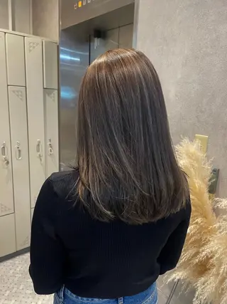 セミロング 女性スタイリスト専門サロン Zina 天神西通り所属・艶髪韓国ヘア MANAMI🎀のヘアスタイル