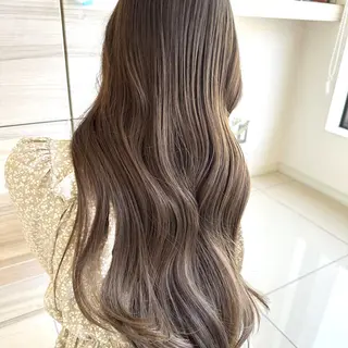 ロング 石母田 遥香のヘアスタイル