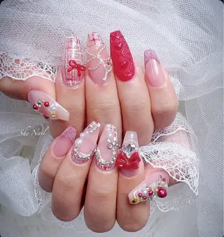 ネイル She   Nail所属・ISA_ BELLAのネイルデザイン