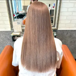 ロング 💛ブリーチで叶える 💛垢抜けカラー🌈のヘアスタイル