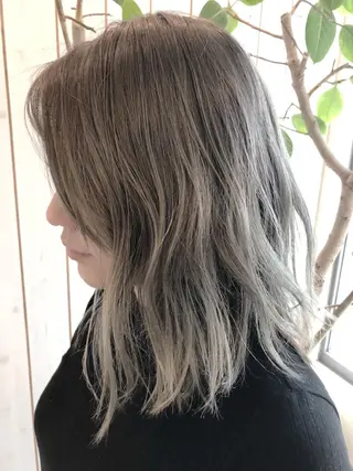 ミディアム カラー 小濱 秀人のヘアスタイル