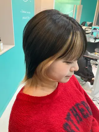 ショート カラー 🫧透明感✨ブリーチ 💫ダメージレス🫧のヘアスタイル