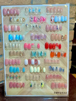 ショート カラー ネイル ネイルサロン リリーブランシュ所属・森 瑞紀のネイルデザイン