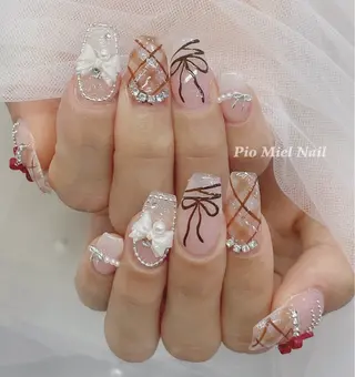 ミディアム Pio Mielのネイルデザイン