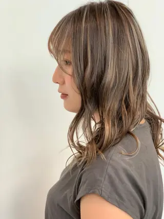 カラー 石井 潤のヘアスタイル