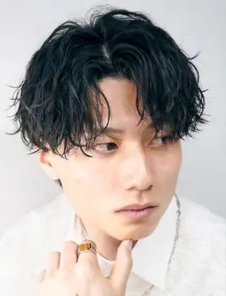 パーマ メンズ ゆうと｜波巻き職人 🌊🌀のヘアスタイル