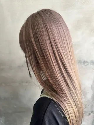 ロング カラー 茅ヶ崎/ハイトーン /レイヤーカットのヘアスタイル