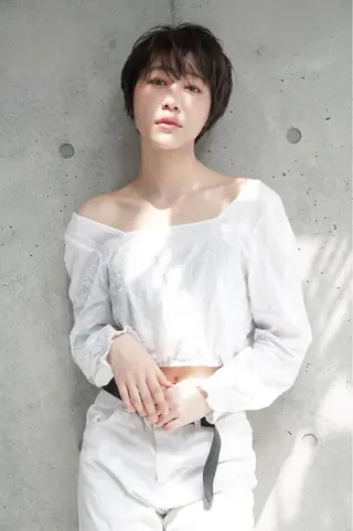 ショート カラー 似合わせ レイヤー須川のヘアスタイル