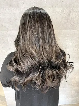 セミロング Bear(ベア)所属・KYOKO 【Bear】のヘアスタイル