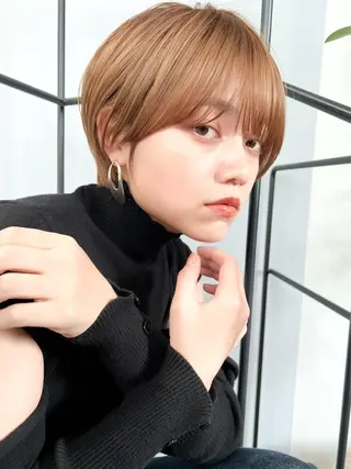 ショート カラー 小顔ボブ jilblanカホのヘアスタイル