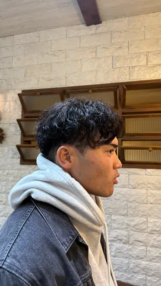 パーマ メンズパーマ✨️/ 縮毛カラー🫧あきはのヘアスタイル