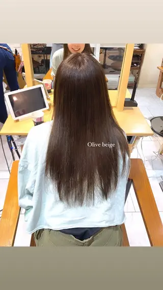 セミロング 上野 莉菜のヘアスタイル