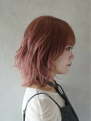 ミディアム カラー Ailes所属・たにしま ゆづきのヘアスタイル