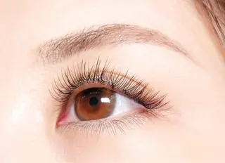 マツエク・マツパ Secrette eyelash & eyebrow所属・Secrette eyelashの眉毛・アイブロウイメージ