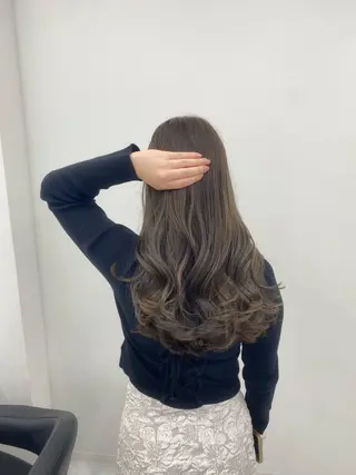 ロング カラー 🔷似合わせのプロ KUMA🔷のヘアスタイル