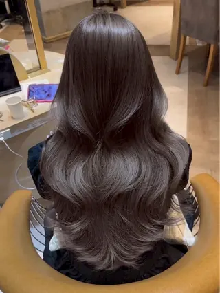 ロング 小木曽 里奈のヘアスタイル