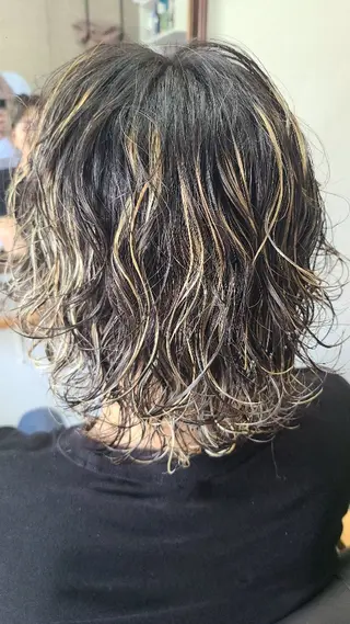 ミディアム 501 HAIR studio所属・22時迄営業サロン⭐ YASUHIRO🌿の眉毛・アイブロウイメージ