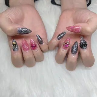 セミロング HANA うるののネイルデザイン