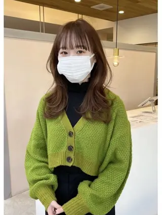 セミロング カラー 透明感/艶カラー のあ 🧚🏼‍♀️のヘアスタイル