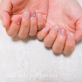 ネイル Flowers Tomomiのネイルデザイン