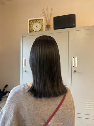 ミディアム 似合わせカット🫧 🍒艶カラーのヘアスタイル