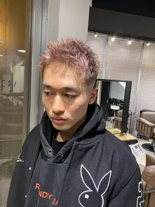 ショート 山影✨バレイヤージュ ハイライト✨メンズ◎のヘアスタイル