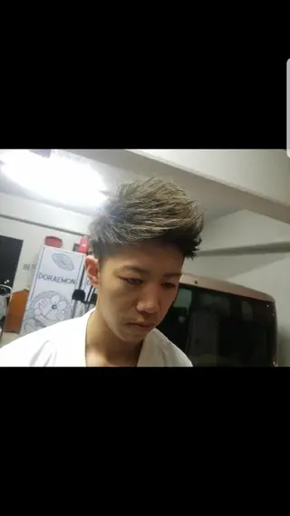 カラー メンズ 高橋 功大のヘアスタイル