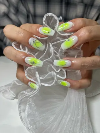 ネイル るか/透明感 カラー/アレンジのヘアスタイル