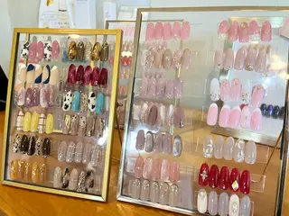 ネイル nailsalon 9stella所属・久保 菜摘のネイルデザイン