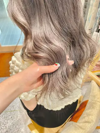 セミロング カラー ヘアアレンジ トレンドlayer cut💐mihoのヘアスタイル