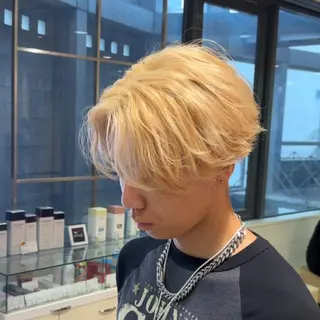 ショート カラー ケアブリーチカラー ✨️メンズパーマのヘアスタイル