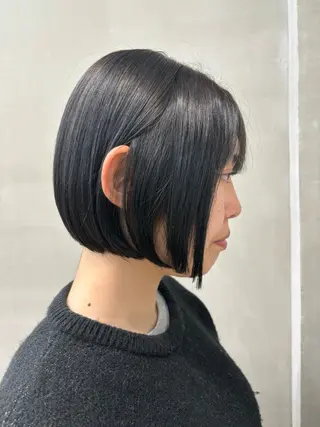 ショート カラー 井上 光のヘアスタイル