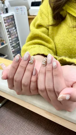 ネイル 🫧 はる🩵のネイルデザイン