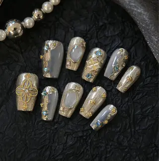 ネイル Lynn_ Nailのネイルデザイン