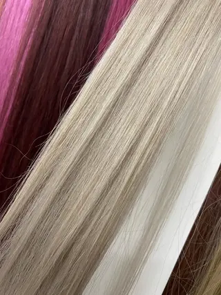 ロング ヘアアレンジ ネイル マツエク・マツパ アイブロウ KITTY 立川のネイルデザイン