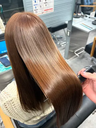 ロング king highlight&extensions梅田所属・髪質改善/似合わ せ/ダブルカラー盛田のヘアスタイル