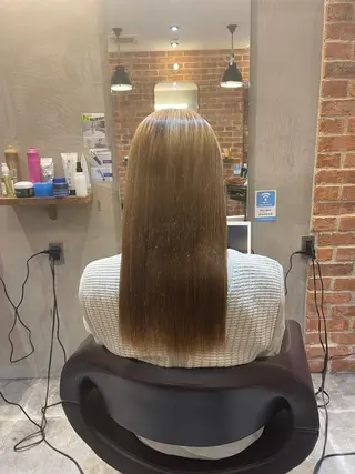 ロング 佐藤/本物志向の 髪質改善サロンのヘアスタイル