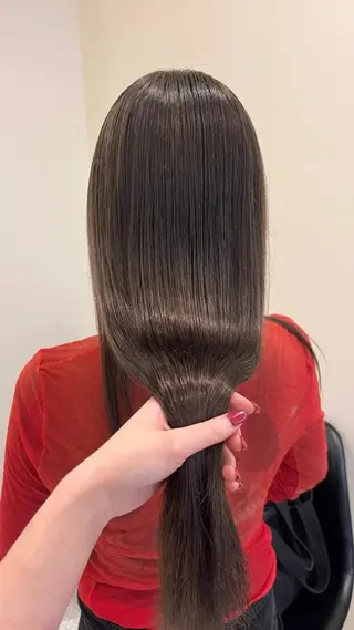 ロング 韓国レイヤーカット/ ハイトーン/マアヤのヘアスタイル