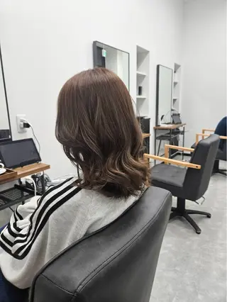 カラー ふじたまりん /暗髪艶カラー🩶のヘアスタイル